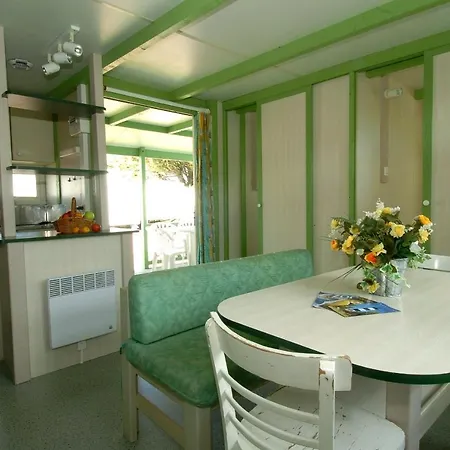 Ulvf Les Beaupins 3*