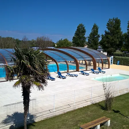 Ulvf Les Beaupins 3* Saint-Denis-dʼOléron