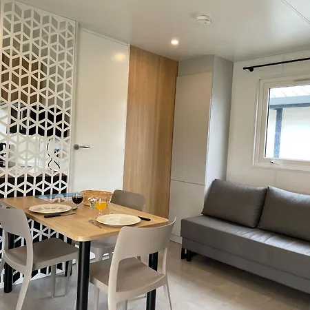 Ulvf Les Beaupins Aldeamento Turístico