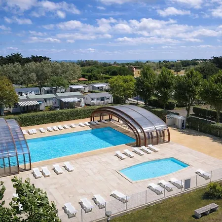 Ulvf Les Beaupins Aldeamento Turístico
