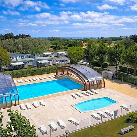 Kompleks wypoczynkowy Ulvf Les Beaupins