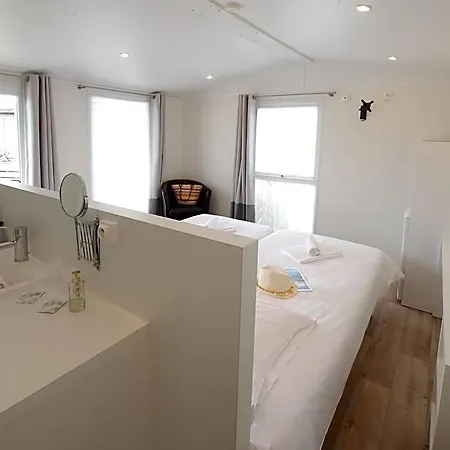 Ulvf Les Beaupins Kompleks wypoczynkowy 3*