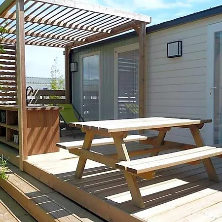 Ulvf Les Beaupins Kompleks wypoczynkowy 3*