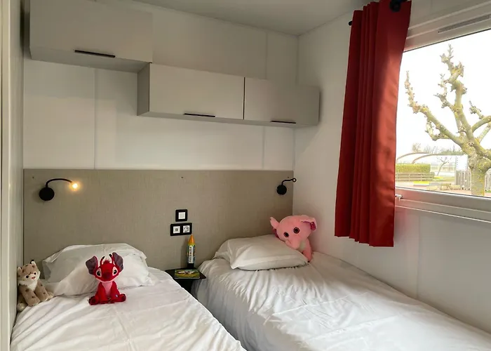 Ulvf Les Beaupins Aldeamento Turístico 3*