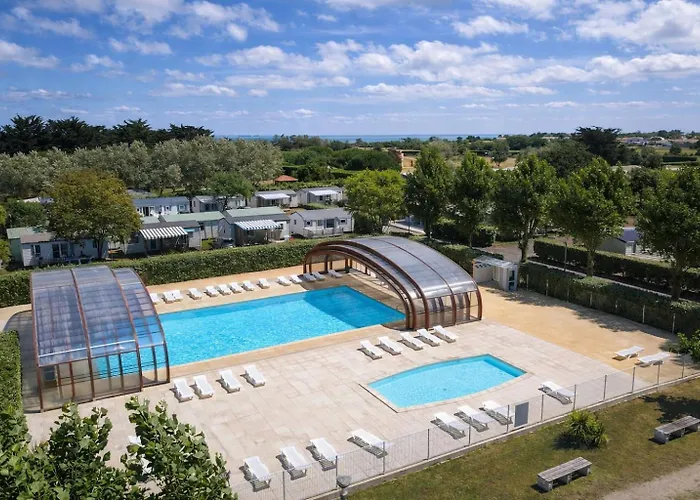 Ulvf Les Beaupins Aldeamento Turístico