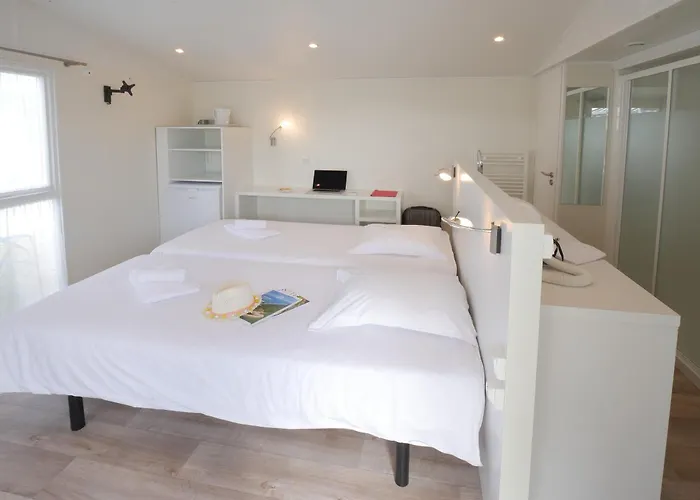 Ulvf Les Beaupins Aldeamento Turístico 3*